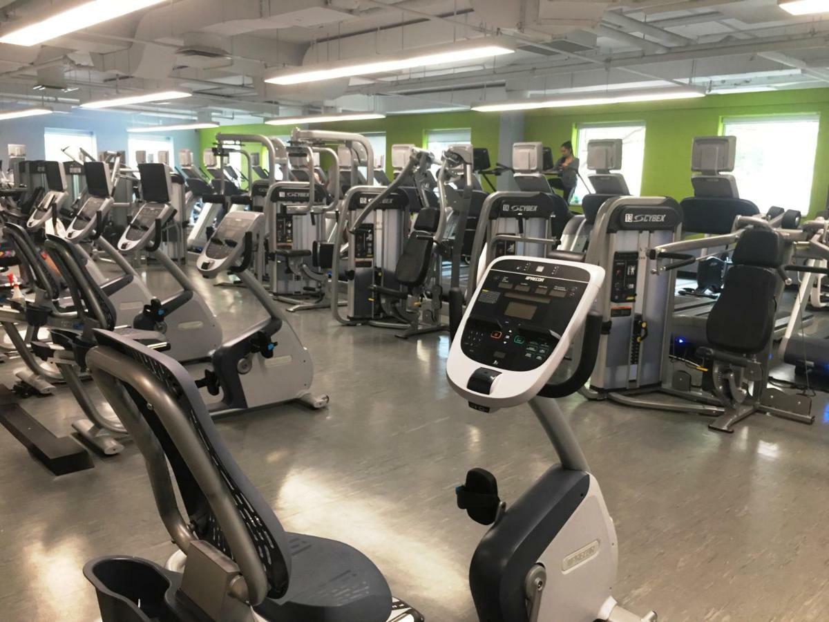 טורונטו Altitude Suites Bay Street - Holiday Bonus - Free Parking מראה חיצוני תמונה